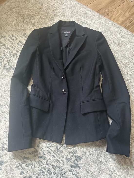 Banana Republic Jackets & Blazers - Banana Republic Black Tailored Blazer